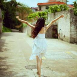 娱乐吃瓜酱背影头像